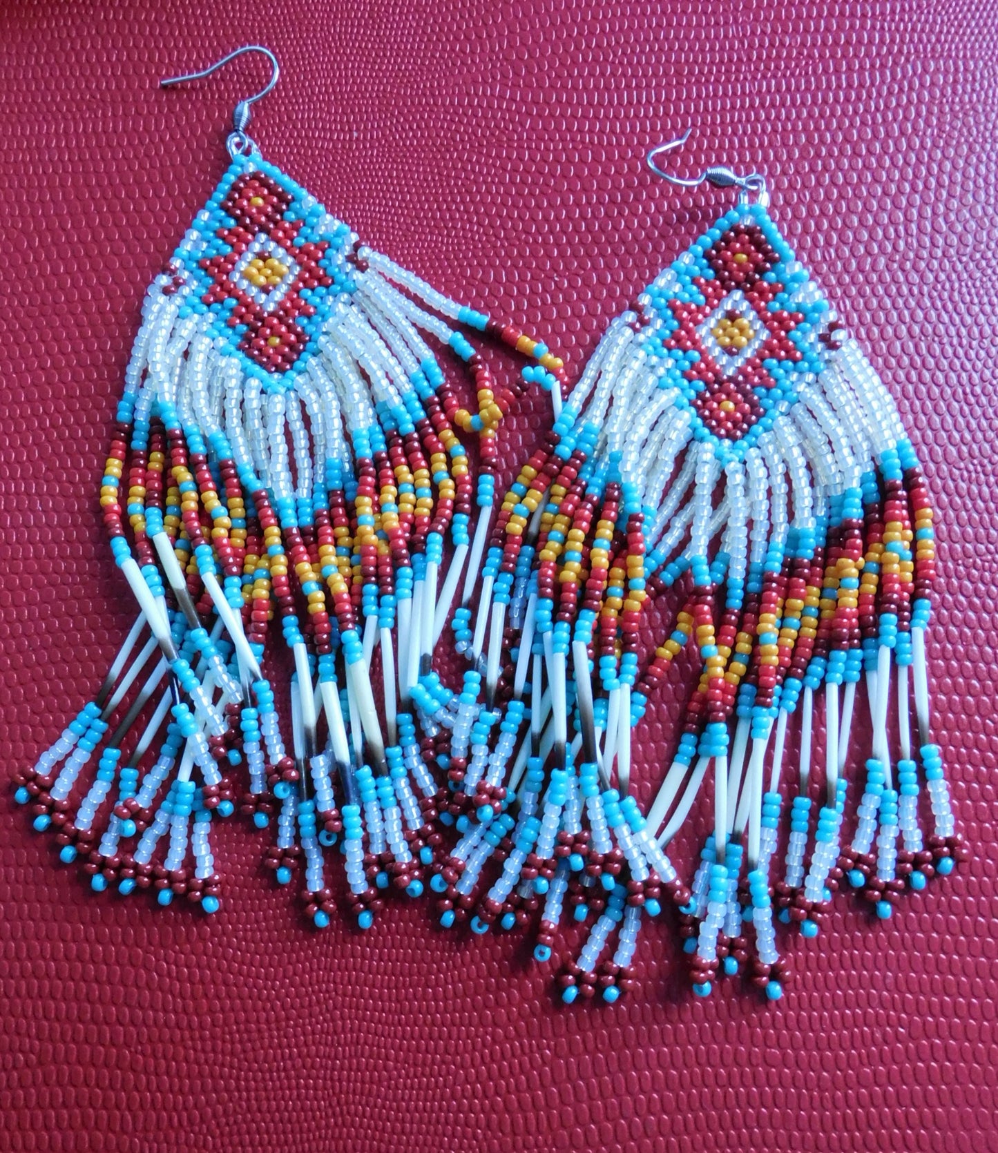 Boucles d'oreilles en verre, Épines de Porc-Épics, Bijou perlé, Faits à la main, Beige, Turquoise, Rouge, Cadeau de fête des mères, Unique